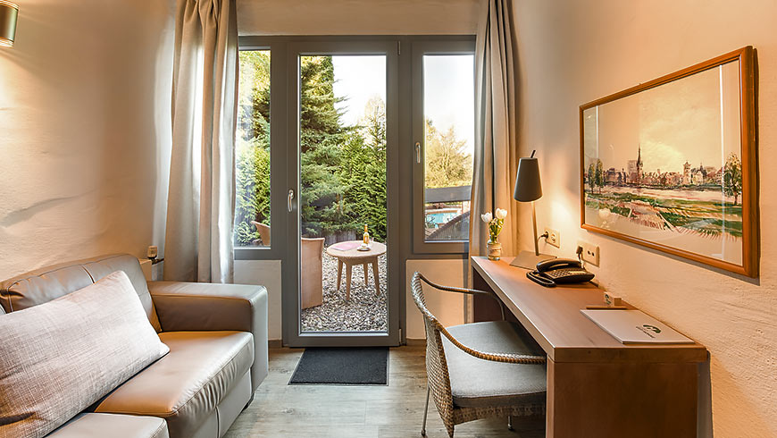 wellnesshotel-zimmer-außenpool
